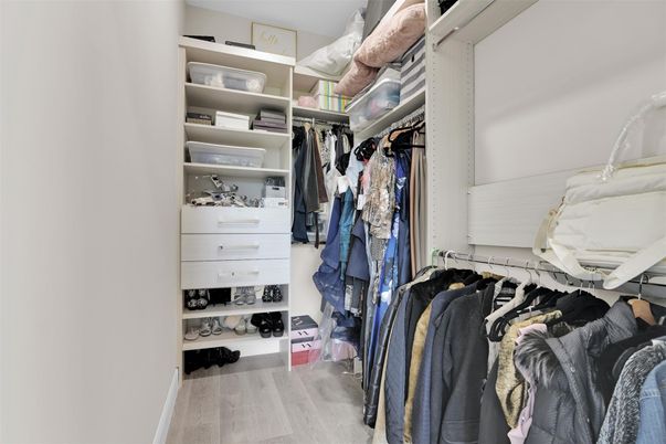Interior, Walk-in Closets, Wood Texture Flooring