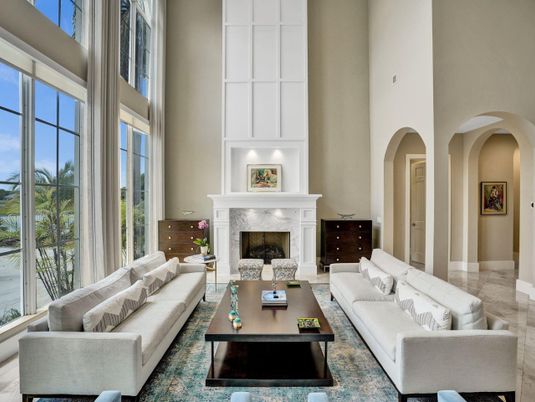 Fireplace, Interior, Living room