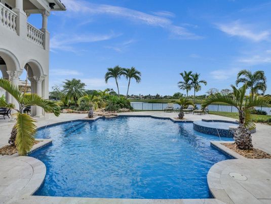 Exterior, Pool, Water
