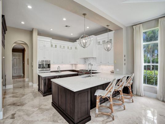 Chandelier, Interior, Kitchen, Pendant Lights, Recessed Lighting, Stainless Steel Appliances