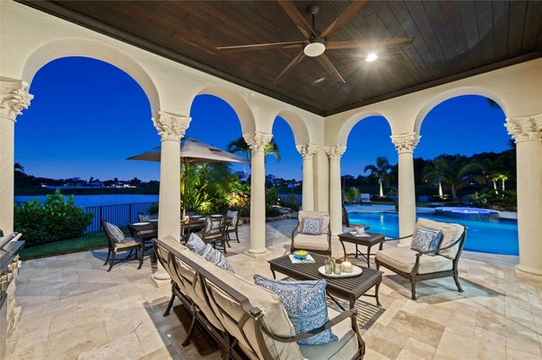 Exterior, Pool, Water
