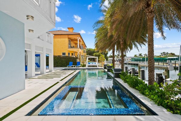 Exterior, Pool, Water