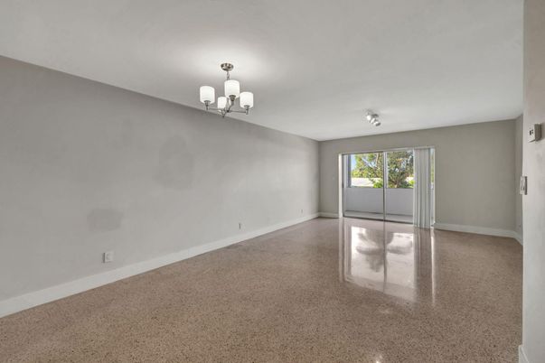 Chandelier, Empty room, Interior