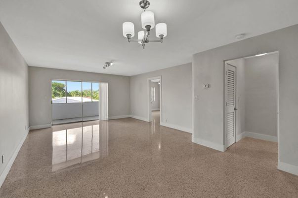 Chandelier, Empty room, Interior