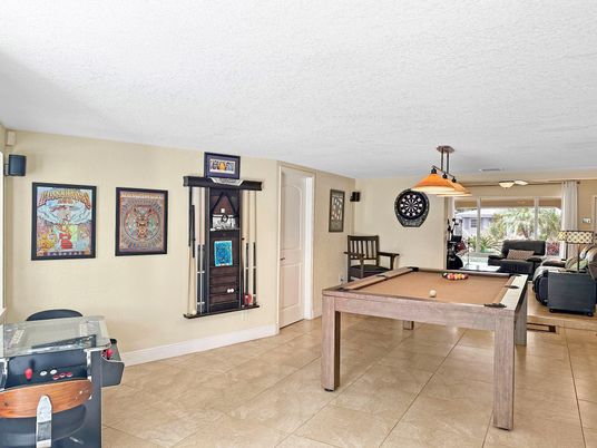 Billiard Table, Game Room, Interior