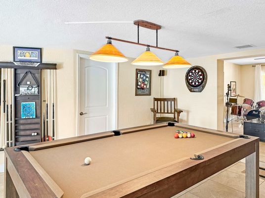 Billiard Table, Game Room, Interior