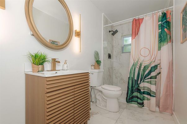 Bathroom, Interior, Marble, Marble Walls
