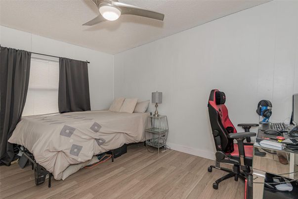 Bedroom, Home Office, Interior, Wood Texture Flooring