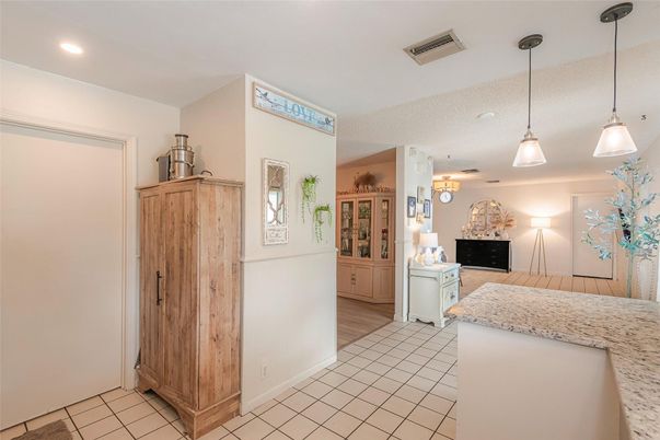 Interior, Pendant Lights, Recessed Lighting