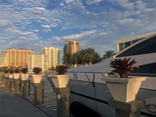 Exterior, Other, Skyline