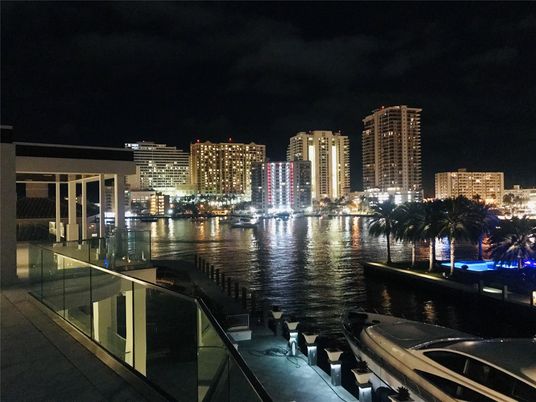 Water, Exterior, Pool, Other, Skyline