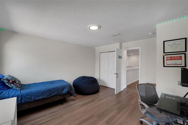 Bedroom, Home Office, Interior, Recessed Lighting, Wood Texture Flooring