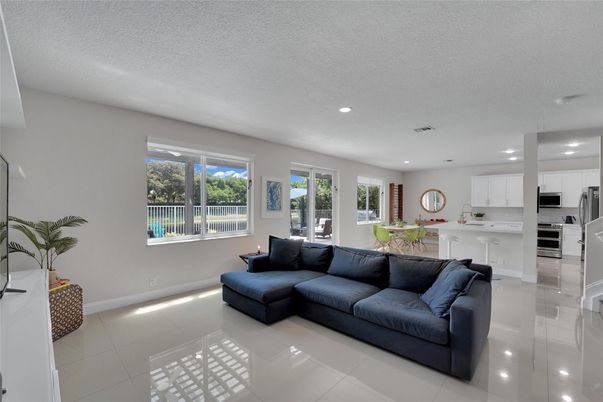 Interior, Kitchen, Living room, Recessed Lighting, Stainless Steel Appliances