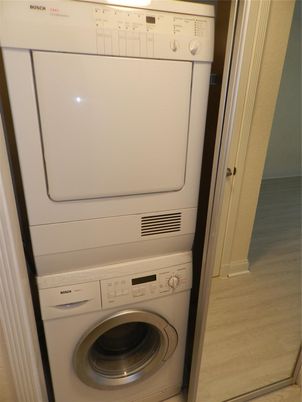 Interior, Utility Closets, Washer, Wood Texture Flooring