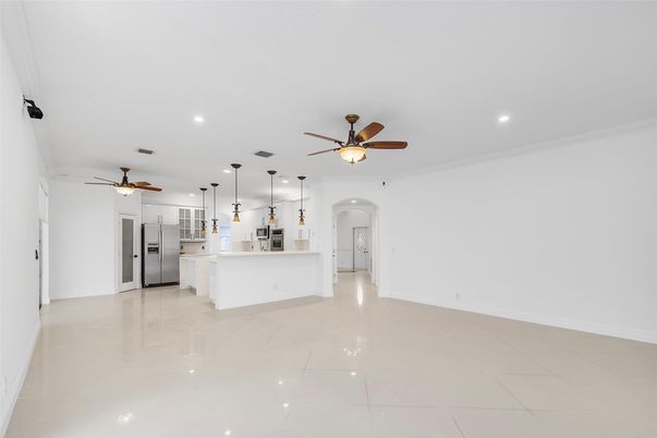 Empty room, Interior, Kitchen, Recessed Lighting