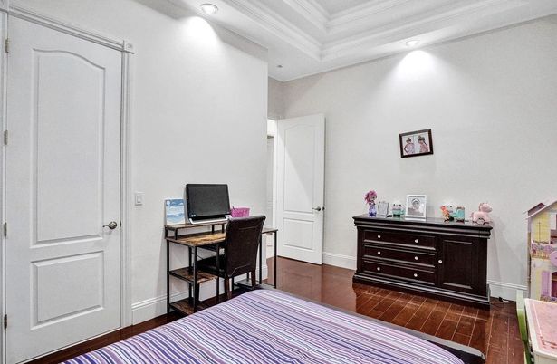 Bedroom, Home Office, Interior, Recessed Lighting, Wood Texture Flooring