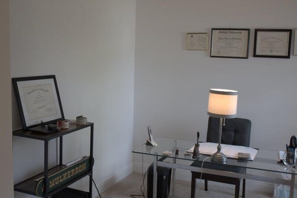 Home Office, Interior