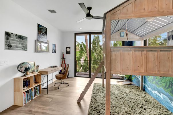 Home Office, Interior, Recessed Lighting, Wood Texture Flooring