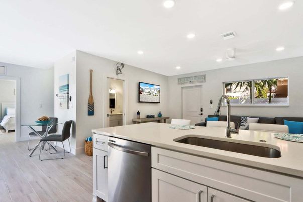 Dining room, Interior, Kitchen, Recessed Lighting, Wood Texture Flooring