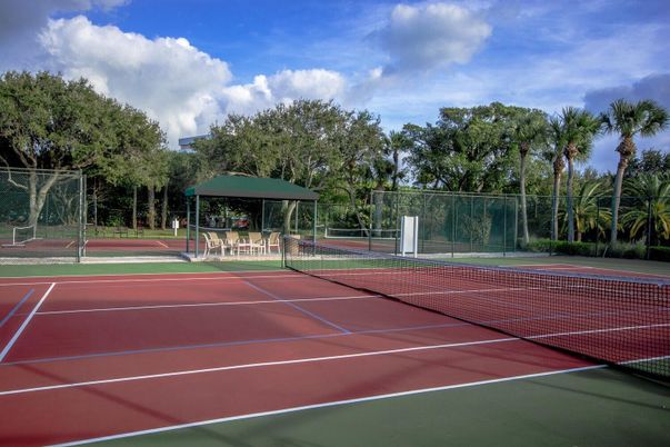 Exterior, Tennis Courts