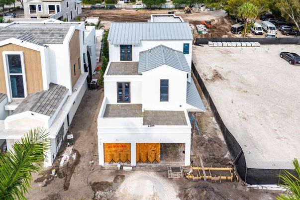 Exterior, Drone