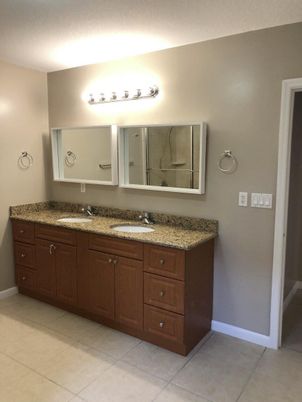 Bathroom, Dual Sink Vanities, Interior