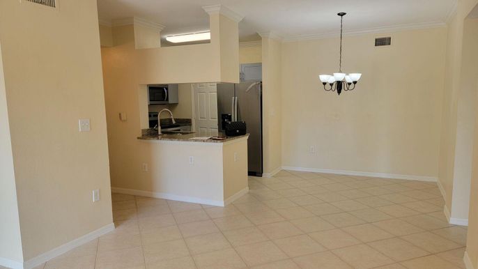 Chandelier, Interior, Kitchen