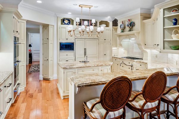 Chandelier, Interior, Kitchen, Recessed Lighting, Wood Texture Flooring