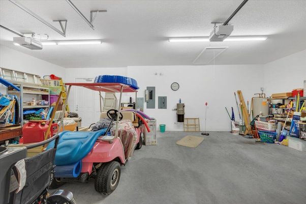 Garage, Interior