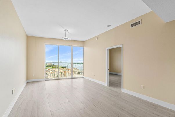 Empty room, Interior, Pendant Lights, Wood Texture Flooring