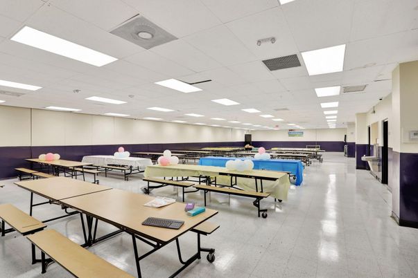 Game Room, Interior, Recessed Lighting