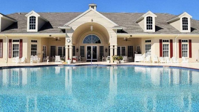 Exterior, Pool