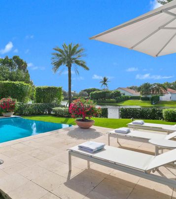 Exterior, Pool, Water