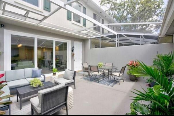 Exterior, Glass Ceilings