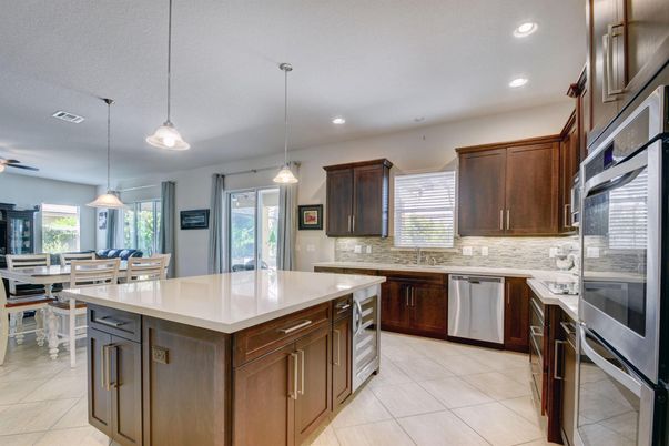 Dining room, Interior, Kitchen, Pendant Lights, Recessed Lighting, Stainless Steel Appliances