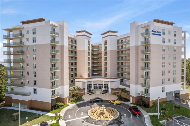 Exterior, Facade, Condo Building
