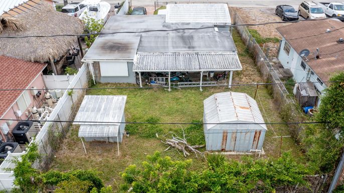 Exterior, Drone