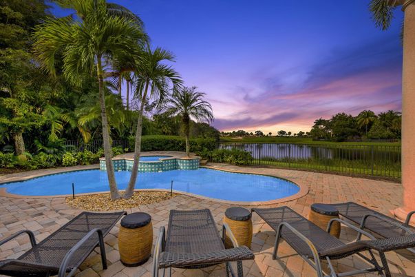 Exterior, Pool, Water