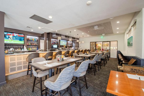 Dining room, Interior, Pendant Lights, Recessed Lighting