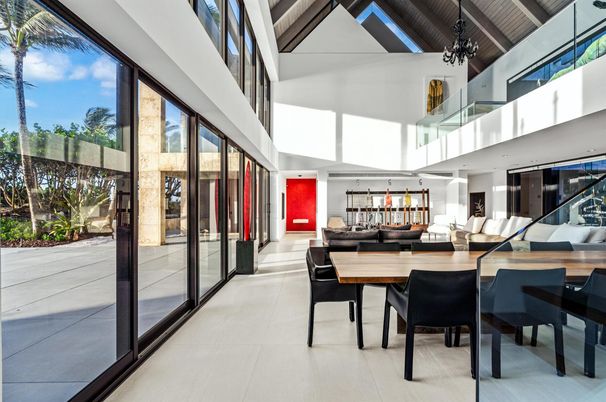 Dining room, Interior