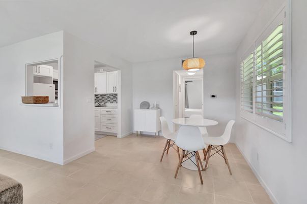 Dining room, Interior, Pendant Lights