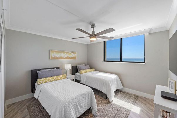 Bedroom, Interior, Water, Wood Texture Flooring