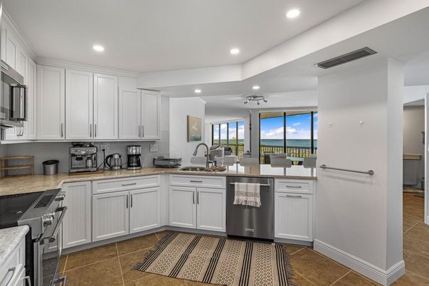Interior, Kitchen, Recessed Lighting, Stainless Steel Appliances, Water