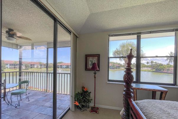 Interior, Sun Room, Water