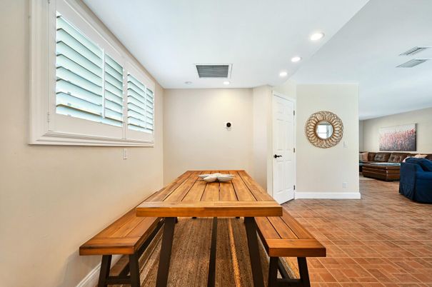 Dining room, Interior, Recessed Lighting