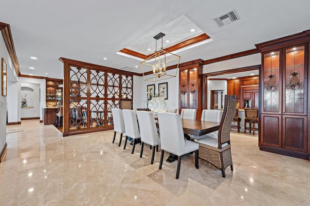 Dining room, Interior, Pendant Lights, Recessed Lighting