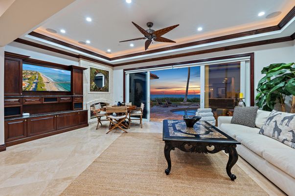 Dining room, Interior, Living room, Recessed Lighting, Water