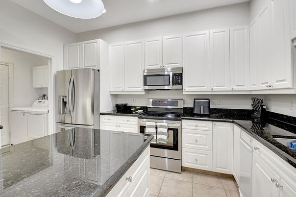 Interior, Kitchen, Recessed Lighting, Washer