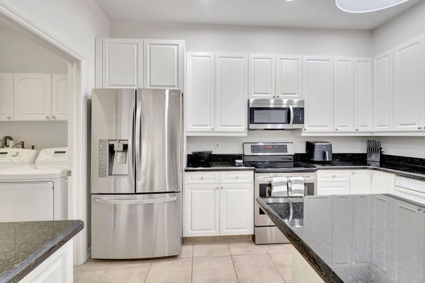 Interior, Kitchen, Recessed Lighting, Washer