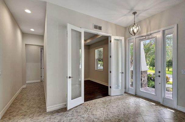 Interior, Pendant Lights, Recessed Lighting, Wood Texture Flooring